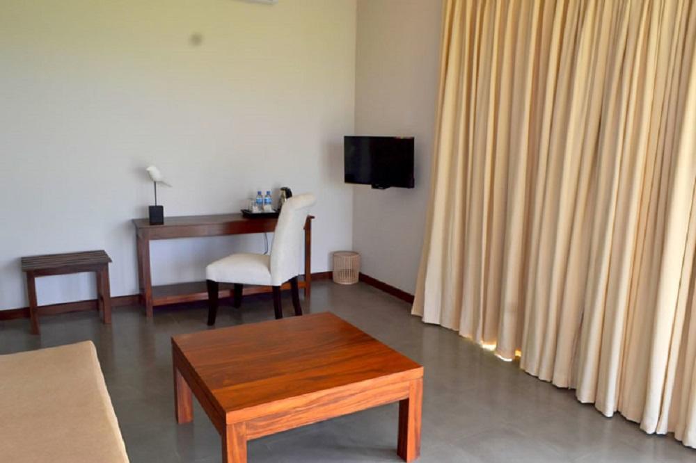 Kethaka Aga Hotel Тисамахарама Екстериор снимка