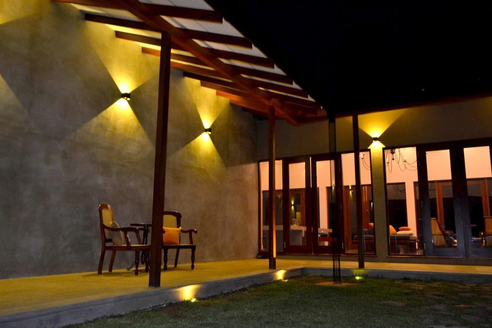 Kethaka Aga Hotel Тисамахарама Екстериор снимка